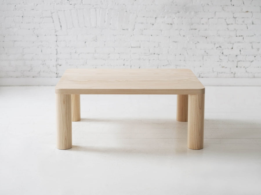 COLUMN COFFEE TABLE Corner Leg / Square & Rectangle